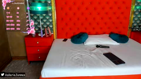 Valerie Val V online show from January 13, 10:37 pm