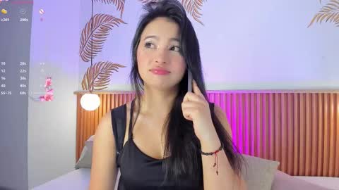 valleriie_ online show from November 28, 2:53 pm