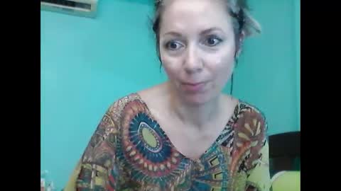 ValleriWind online show from February 3, 12:15 am