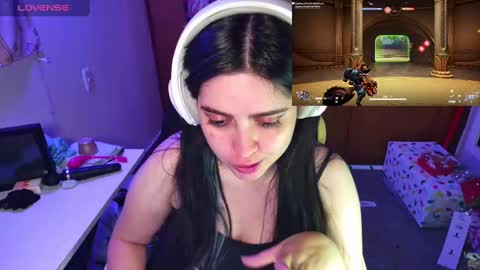 Im Violet online show from December 23, 8:11 am