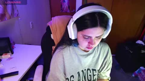 Im Violet online show from January 12, 5:34 am