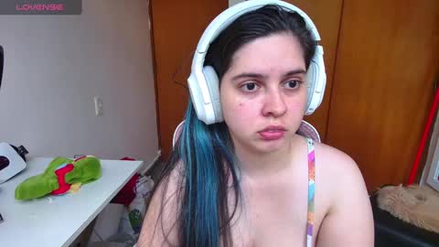 Im Violet online show from March 12, 9:45 pm