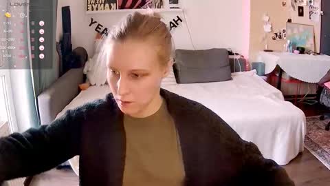 Little Devil online show from March 15, 11:49 am