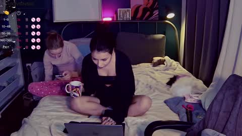 Snapshot of valorant_girl chatting on April 26, 7:55 pm Little Devil online show from April 26, 7:55 pm