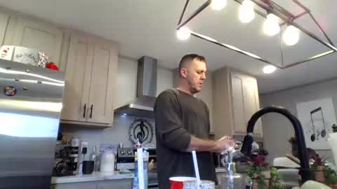 Val Venus online show from February 24, 5:00 pm