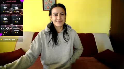 Snapshot of valysexybarbie chatting on May 1, 7:24 am valentina online show from May 1, 7:24 am
