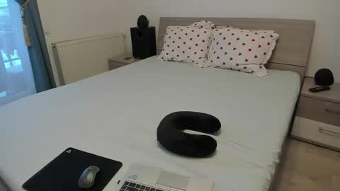 valyvalisimo online show from January 19, 6:50 am