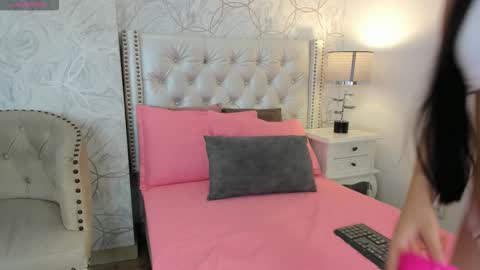 valyx7 online show from December 19, 7:32 pm