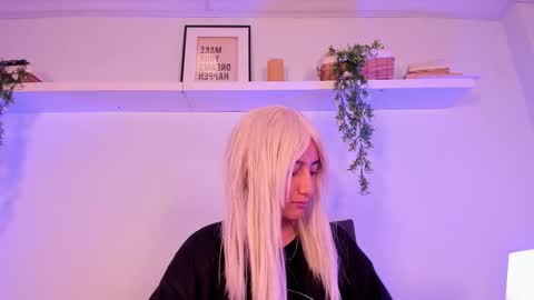 vamp  online show from October 23, 8:51 pm