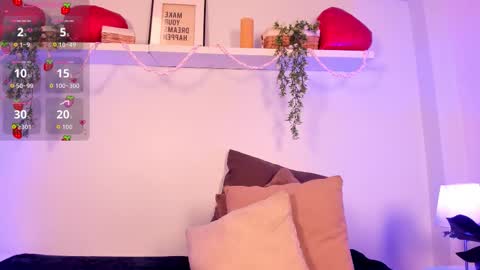 vamp  online show from February 24, 8:51 pm