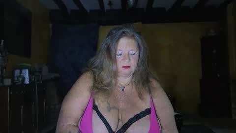 vampwoman online show from November 3, 6:58 am