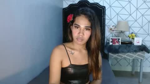 vampy_ebony_laxine online show from December 17, 10:10 am