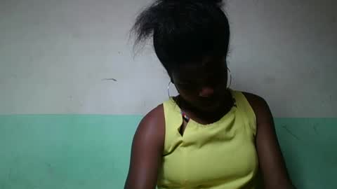 Snapshot of vanafiry chatting on January 12, 7:11 am vanafiry online show from January 12, 7:11 am