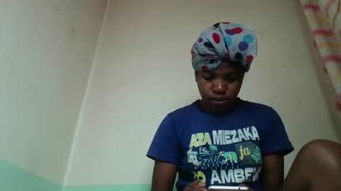 Snapshot of vanafiry chatting on January 13, 4:28 am vanafiry online show from January 13, 4:28 am