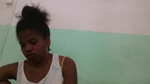 Snapshot of vanafiry chatting on January 14, 5:40 am vanafiry online show from January 14, 5:40 am