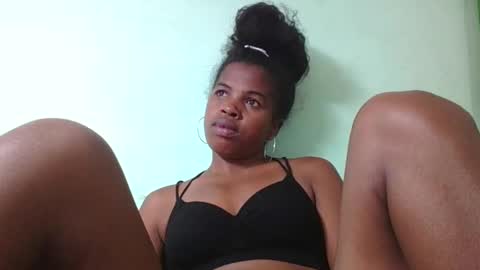 Snapshot of vanafiry chatting on January 16, 6:46 am vanafiry online show from January 16, 6:46 am