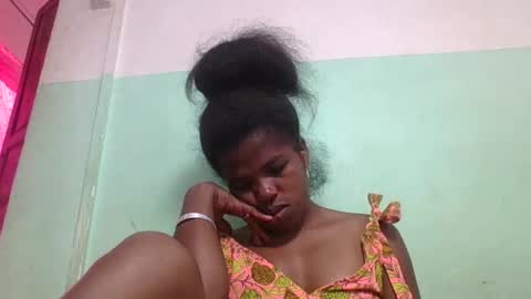 Snapshot of vanafiry chatting on January 19, 12:06 pm vanafiry online show from January 19, 12:06 pm