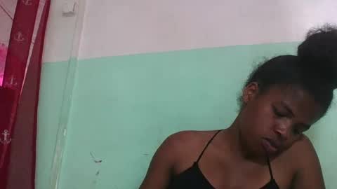 Snapshot of vanafiry chatting on January 24, 8:55 am vanafiry online show from January 24, 8:55 am