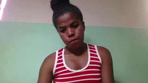 Snapshot of vanafiry chatting on January 28, 4:18 am vanafiry online show from January 28, 4:18 am