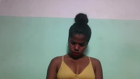 Snapshot of vanafiry chatting on February 2, 3:54 am vanafiry online show from February 2, 3:54 am