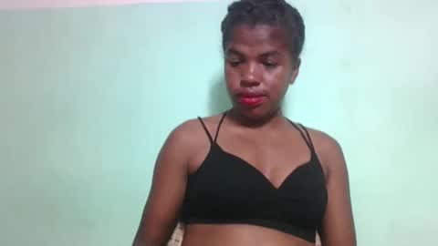 Snapshot of vanafiry chatting on February 5, 11:02 am vanafiry online show from February 5, 11:02 am