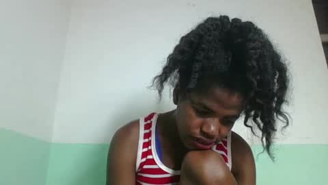 Snapshot of vanafiry chatting on February 8, 6:44 pm vanafiry online show from February 8, 6:44 pm