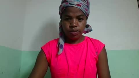 Snapshot of vanafiry chatting on February 10, 4:19 am vanafiry online show from February 10, 4:19 am