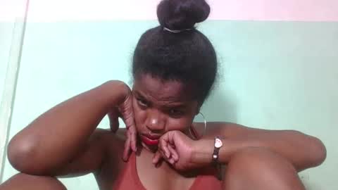 Snapshot of vanafiry chatting on February 13, 12:00 pm vanafiry online show from February 13, 12:00 pm