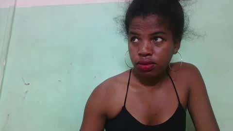 Snapshot of vanafiry chatting on February 15, 8:11 pm vanafiry online show from February 15, 8:11 pm