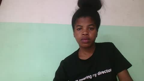 Snapshot of vanafiry chatting on February 18, 4:26 am vanafiry online show from February 18, 4:26 am