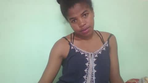 Snapshot of vanafiry chatting on February 20, 8:06 am vanafiry online show from February 20, 8:06 am