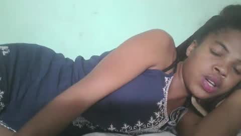 Snapshot of vanafiry chatting on February 20, 6:46 pm vanafiry online show from February 20, 6:46 pm