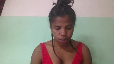 Snapshot of vanafiry chatting on February 23, 1:42 pm vanafiry online show from February 23, 1:42 pm