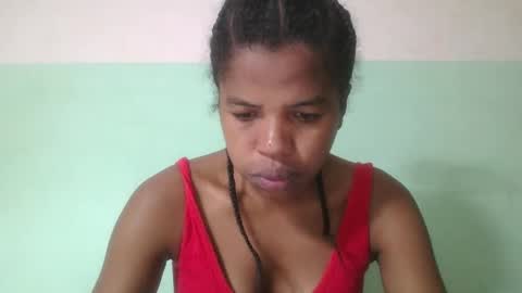 Snapshot of vanafiry chatting on February 24, 4:05 am vanafiry online show from February 24, 4:05 am