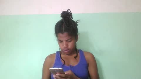 Snapshot of vanafiry chatting on February 25, 3:52 am vanafiry online show from February 25, 3:52 am