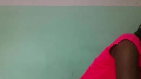 Snapshot of vanafiry chatting on February 25, 7:09 am vanafiry online show from February 25, 7:09 am