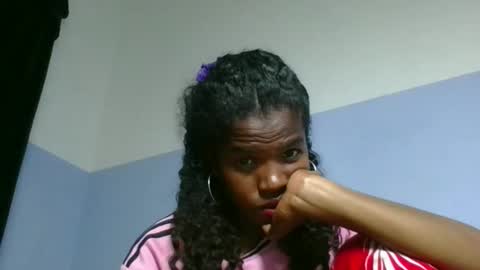 vanafiry online show from April 12, 4:34 pm