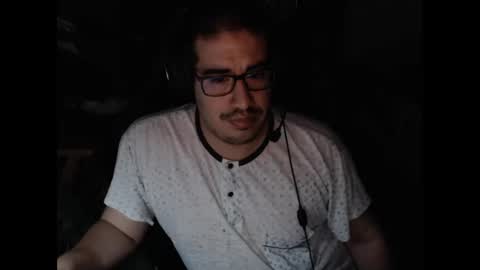 Snapshot of vancoserx111 chatting on May 30, 3:03 am vancoserx111 online show from May 30, 3:03 am