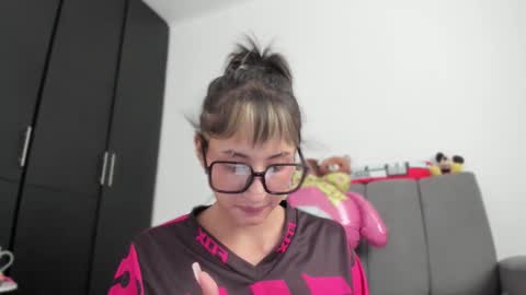 Babi Alu online show from March 14, 5:18 pm