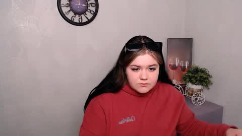 Vanda online show from March 8, 4:17 pm