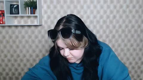 Vanda online show from March 10, 4:25 pm