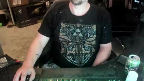 Snapshot of vandonh chatting on May 24, 6:13 pm vandonh online show from May 24, 6:13 pm