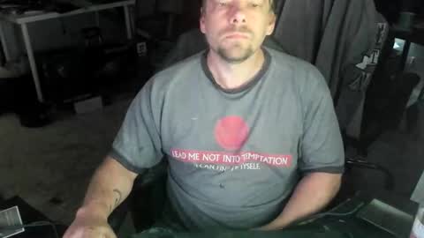 Snapshot of vandonh chatting on June 2, 1:46 pm vandonh online show from June 2, 1:46 pm