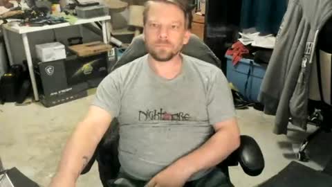 Snapshot of vandonh chatting on June 17, 3:42 am vandonh online show from June 17, 3:42 am