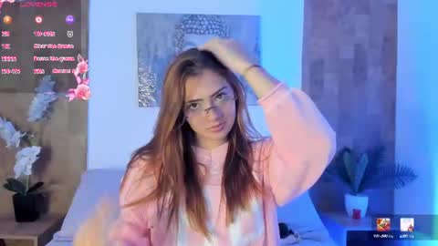 Snapshot of vanessa_foxyy chatting on July 14, 9:31 pm vanessa_foxyy online show from July 14, 9:31 pm