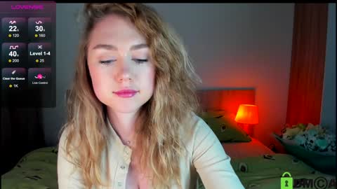 Vanessa Maes online show from December 10, 1:54 am