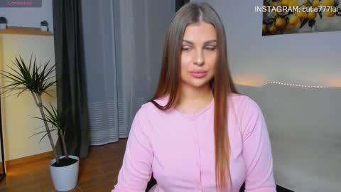 vanessa_moonn online show from October 12, 1:54 pm