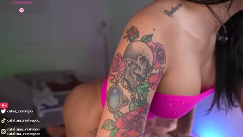 vanessa sexxy online show from September 17, 2:02 am