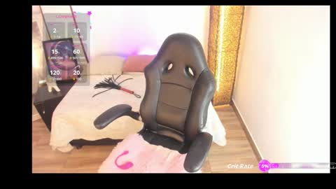 Angie  online show from October 9, 8:01 am