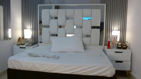 Vanessa Hard online show from September 28, 3:28 pm